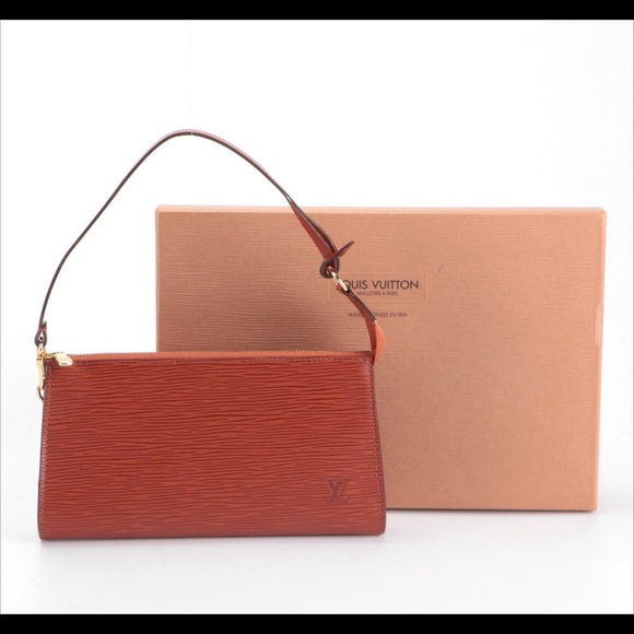 Louis Vuitton Pochette Accessoires Kenyan Fawn Epi Leather with Box and Dust Bag - Picture 8 of 10